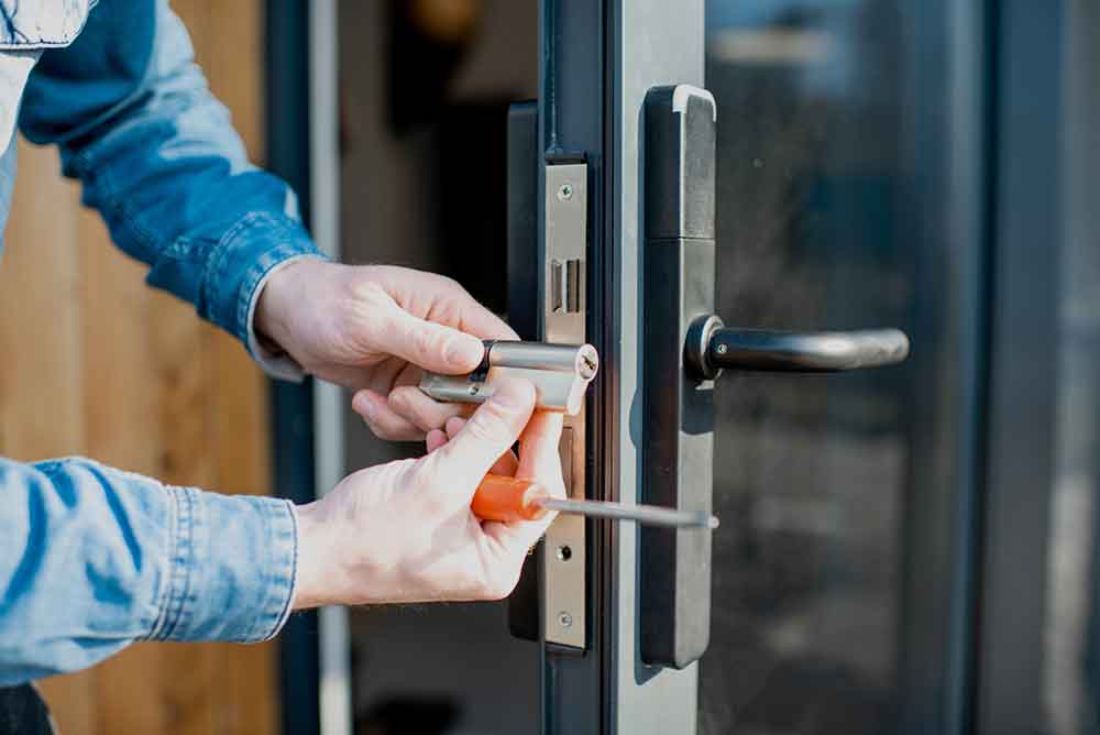 rekey-locksmith-services